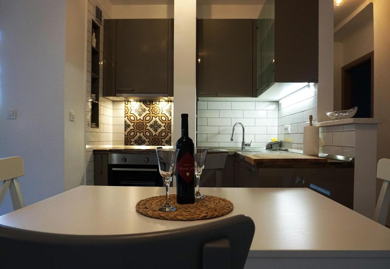 Deluxe Apartment Joia With Balcony On The Beach Bacvice, Free Parking, Old Town, Near Ferry Port Спліт Екстер'єр фото