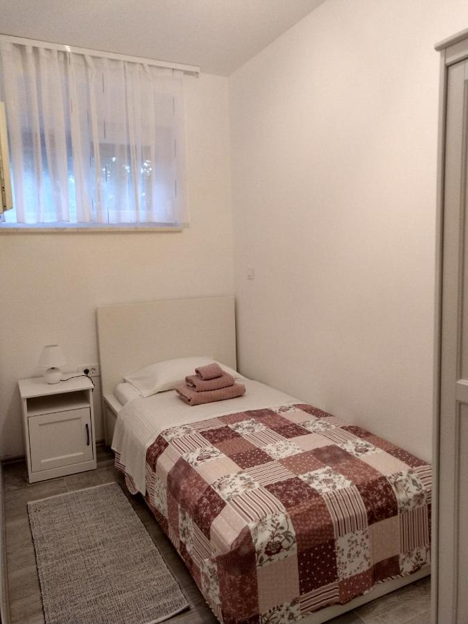 Deluxe Apartment Joia With Balcony On The Beach Bacvice, Free Parking, Old Town, Near Ferry Port Спліт Екстер'єр фото